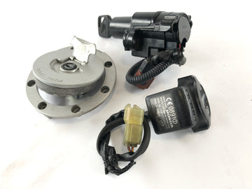 Honda CBR 1000 RR SC57 [2006] - Kit serrure réservoir serrure contact - 0