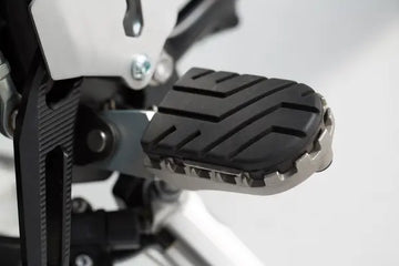 Triumph Scrambler 1200 X [2025-2026] - ION footrest – picture 2