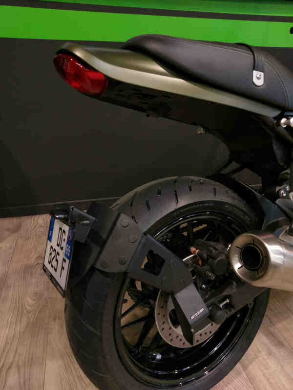 Kawasaki Z 900 Rs Se [ACCESS DESIGN] - support de plaque d'immatriculation à hauteur de roue noir Kawasaki Z900RS