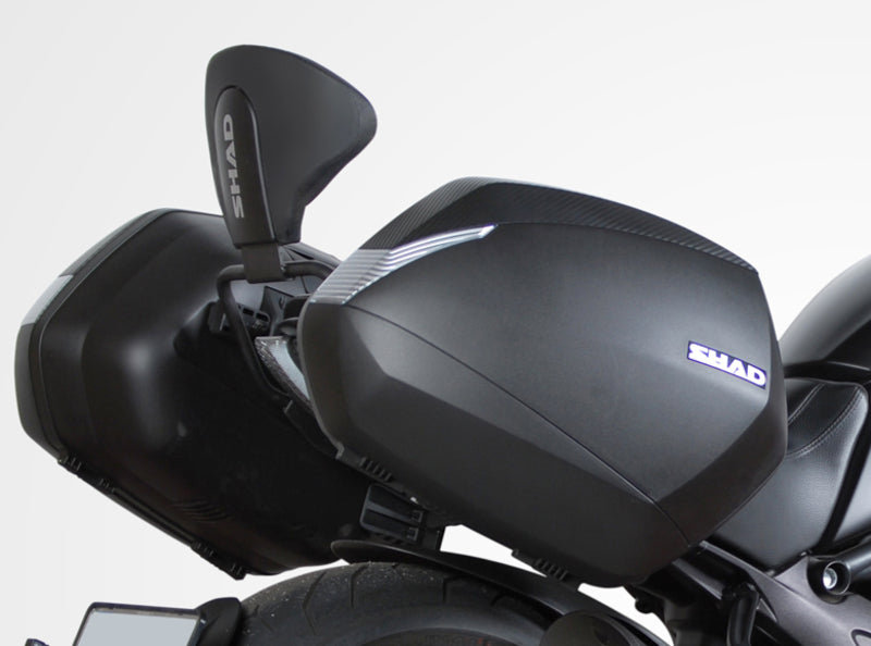 Ducati Diavel 1200 [SHAD] - Système de fixation du dossier