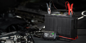 NOCO GENIUS5 – intelligentes 5-A-Batterieladegerät für Blei- und Lithiumbatterien