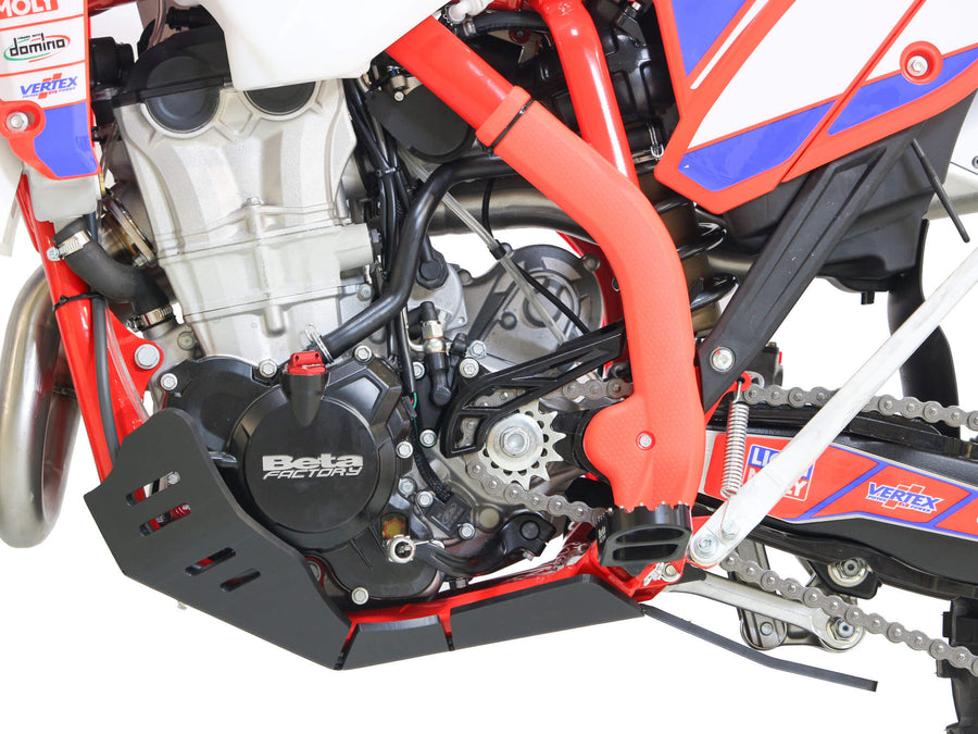 Beta RR 480 4 T [2024] - Xtrem Unterfahrschutz mit Gestängeschutz - PE-HD 8mm