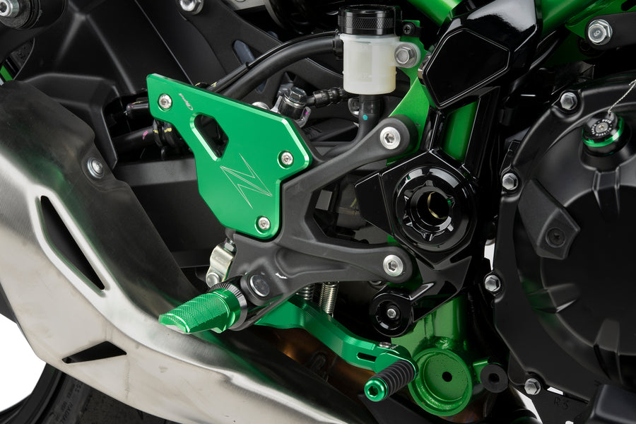 KAWASAKI Z 900 SE [2025] – Plaques de talon – Noir