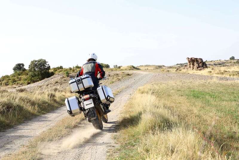 Yamaha Xt 660 Z Tenere [SHAD] - Terra Full Pack 142 L – Topcase 48 L + valise latérale