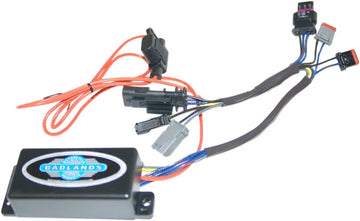 Harley Davidson Softail [BADLANDS] – Module pour freins, feux arrière et clignotants