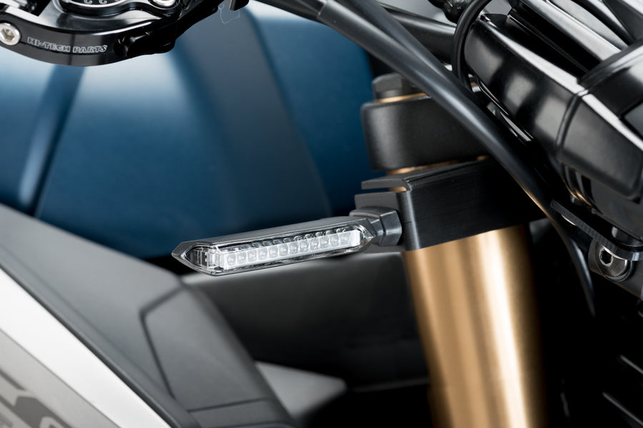 HONDA CB 650 R NEO SPORTS CAFE [2025] - Support de fixation du clignotant sur le