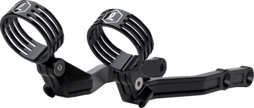 Harley-Davidson FLHRXS 1868 Road King Special 114 [2025] - REVO ARC Billet Remote Reservoir Außenhalterungen – Bild 1