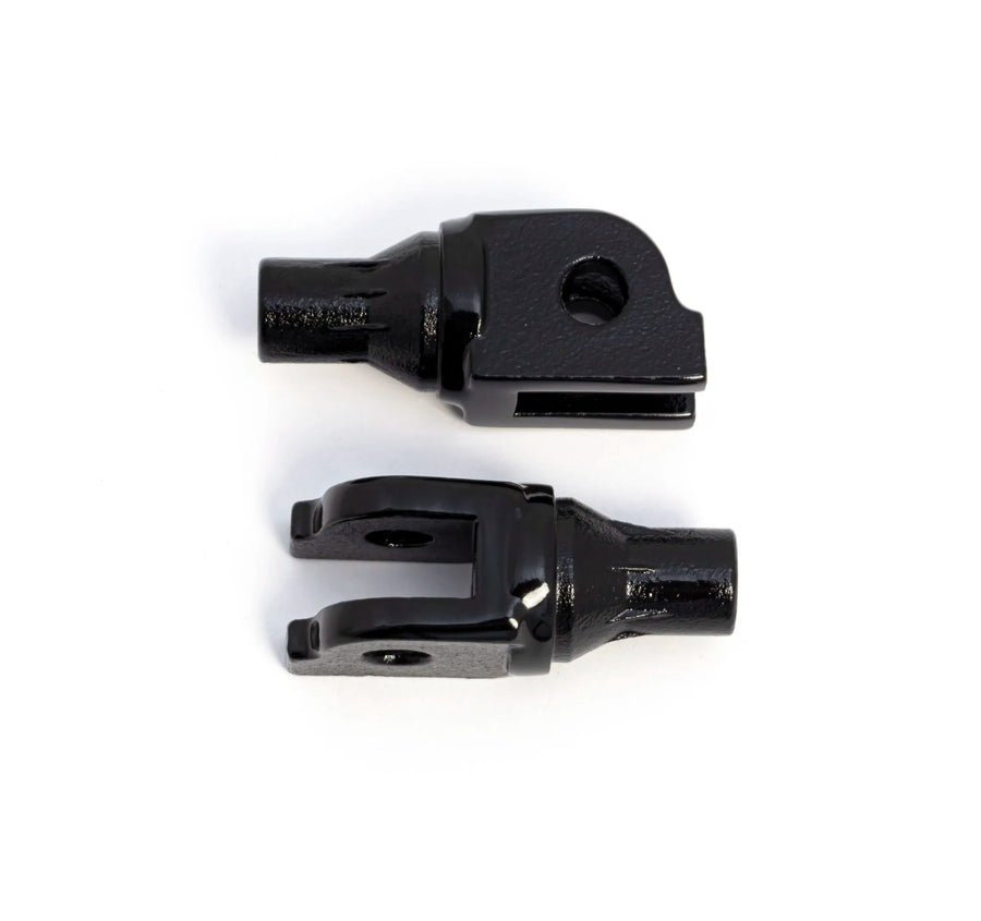 Adaptateur de repose-pied conforme de Harley-Davidson Sportser S [Kuryakyn]