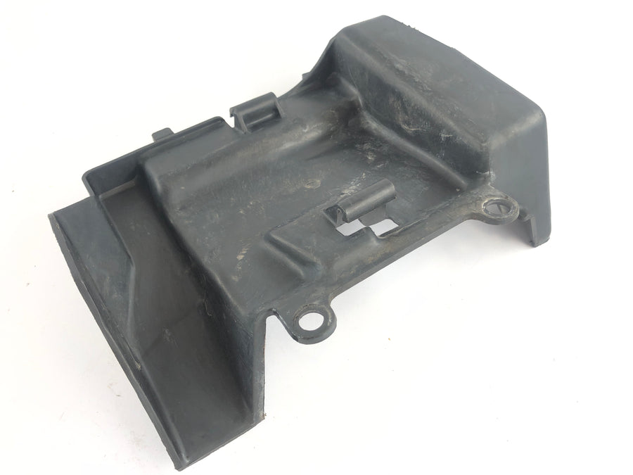 Honda VF 1000 F SC15 [1986] - Carénage intérieur du couvercle de batterie