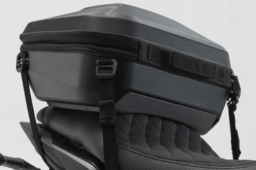 aprilia rx 125 [SW-MOTECH] – Urban ABS top case tension strap variant with floor insert