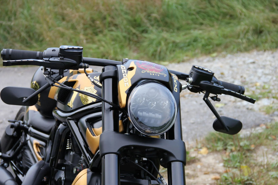 Harley Davidson V-Rod [CULT WERK] – PHARE DAYMAKER