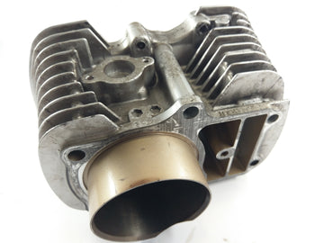 Honda VT 1100 SC32 [1999] - Cylindre avec piston à l'avant - 0
