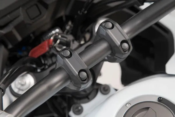 KTM 990 Adventure S [2006] - support de guidon pour guidon Ø 28 mm, augmentation 30 mm, version LEH.00.039.24100.20/B - photo 2