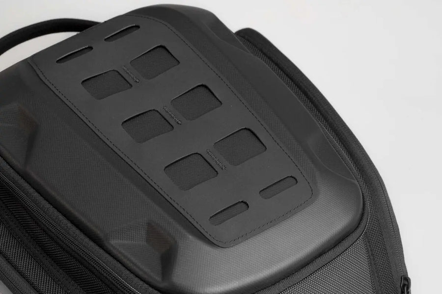ducati monster 1200 [SW-MOTECH] – PRO Enduro tank bag with straps (12-15 liters)