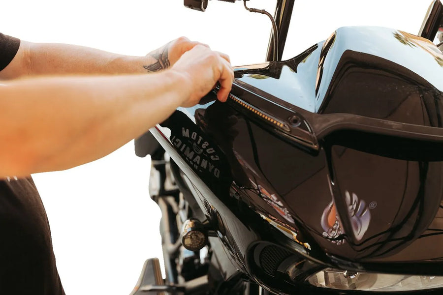 harley-davidson road glide st [CUSTOM DYNAMICS] - Bande de pare-brise Genesis® 4 Dynamic LED Road Glide®
