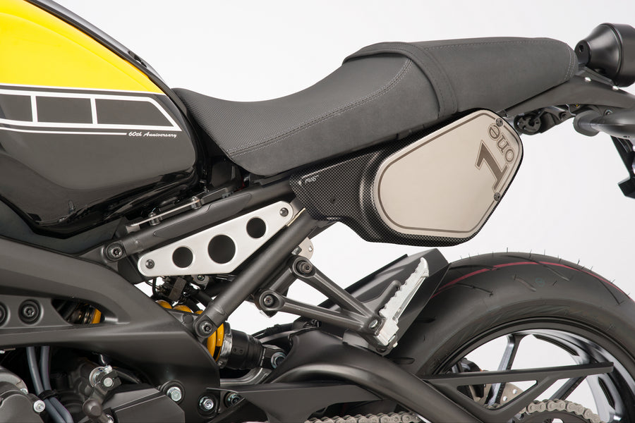 YAMAHA XSR 900 [2019] – Caches latéraux rétro – look carbone
