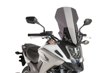 TRIUMPH BONNEVILLE T 120 NOIR [2025] - bulle tourisme | Fortement tonique | PUIG8910F