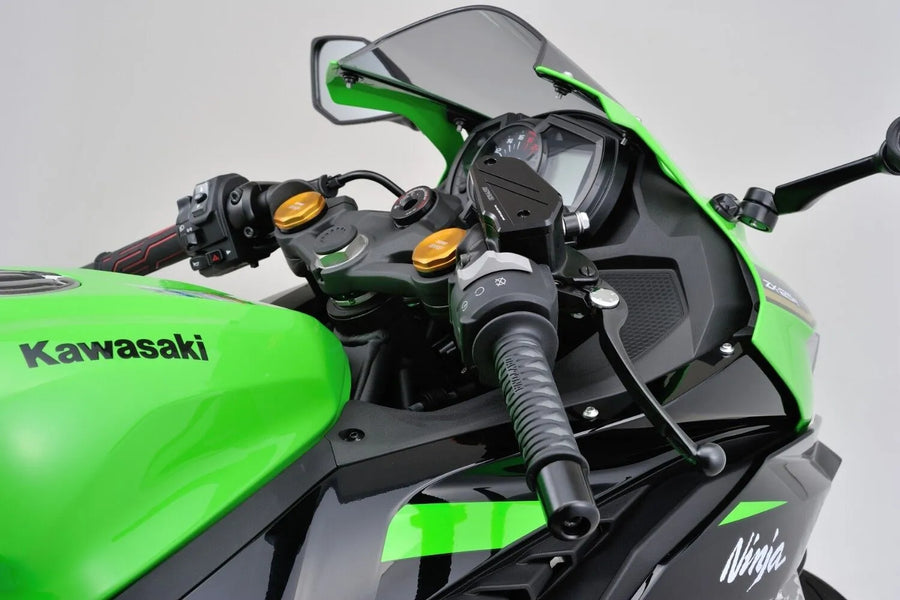 Kawasaki Z 900 [Daytona] - front main cylinder cap