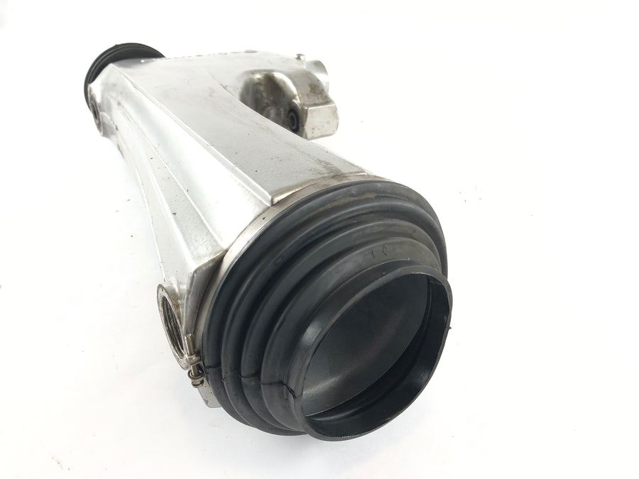 BMW R 1100 R 259 [1995] - swing arm cardan tunnel rear swing arm
