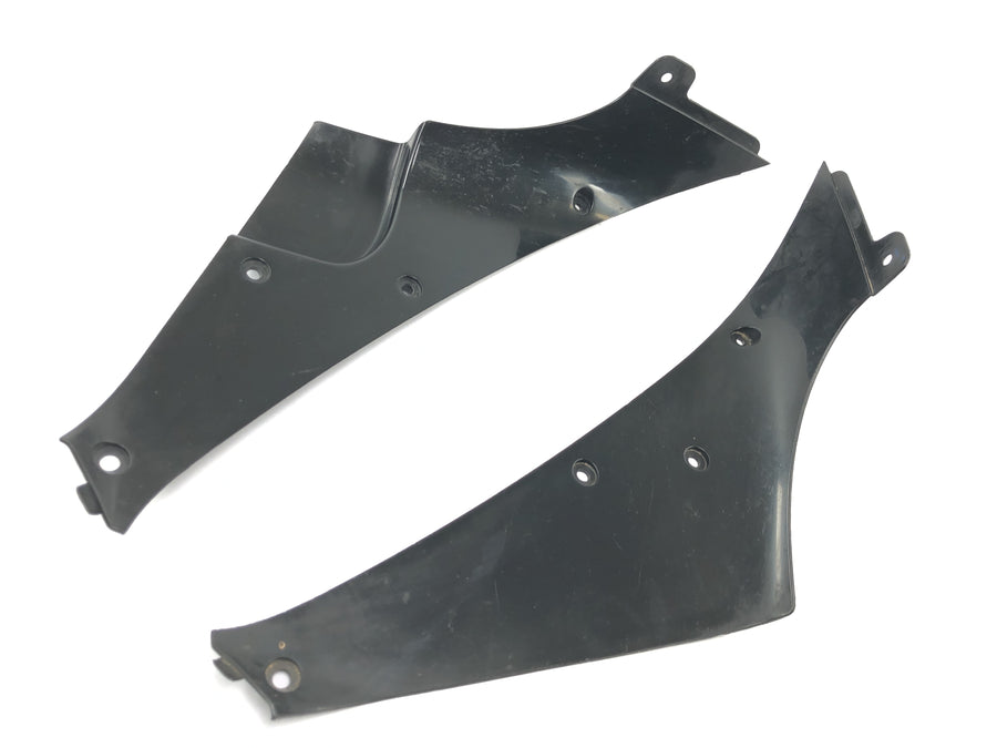 Yamaha YZF R1 RN09 [2002] - Carénage intérieur côté carénage gauche et droit
