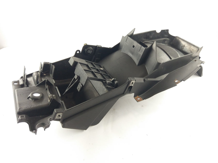 Moto Guzzi Norge 1200 [2008] - Garde-boue de sous-structure arrière