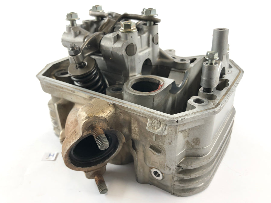 Honda Africa Twin XRV 750 RD07 [1993] - Culasse arrière cylindre arrière