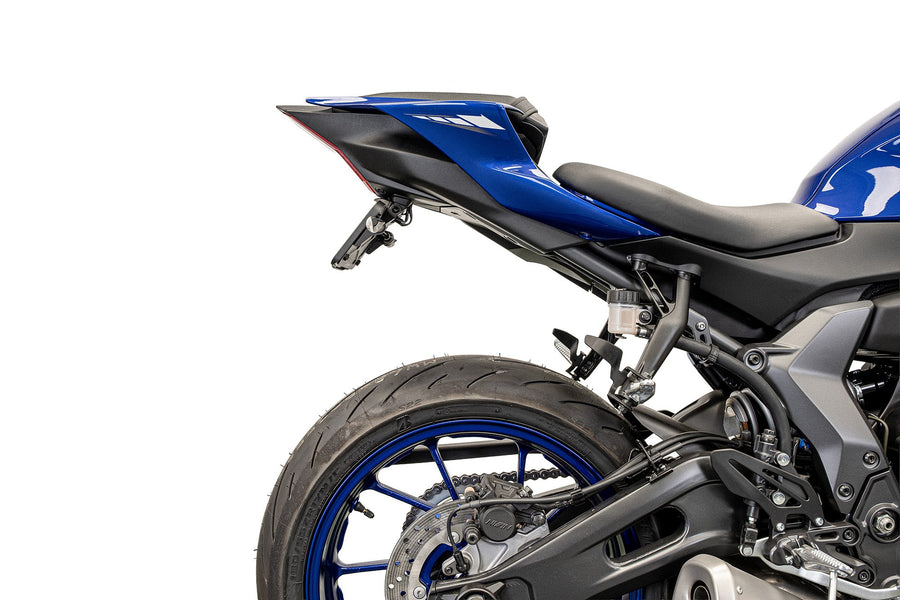 Yamaha YZF-R7 [2022-2025] - Dynamic license plate holder with indicators