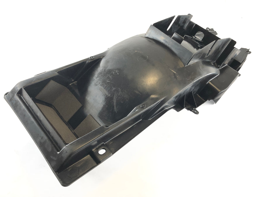 Suzuki Bandit GSF 1200 S WVA9 [2001] - Garde-boue arrière de sous-structure arrière