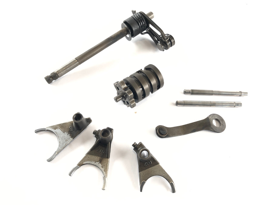 BMW F 650 GS R13 [2000] - Mécanisme de changement de vitesse, fourchettes de changement de vitesse, tambour de changement de vitesse, ensemble d'arbre de changement de vitesse