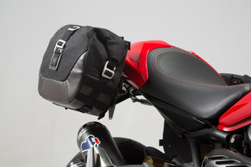 Ducati Monster 1200 [2017-2020] - Système de sacoches latérales Legend Gear LC1 & LC2 Black Edition - Image 1