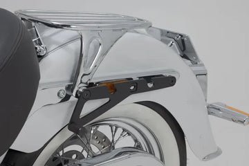 Harley-Davidson Softail Deluxe [2018–2020] – SLH Seitenträger links