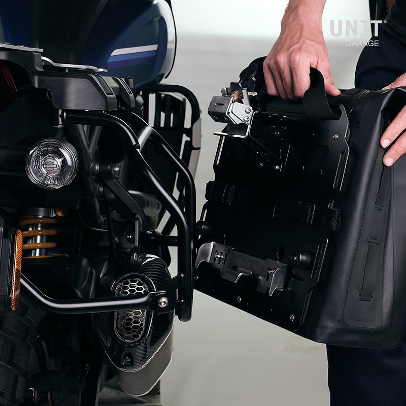 BMW R nineT 1200 Scrambler [2016-2023] - Khali Seitentasche aus TPU 35L - 45L + Aluminiumplatte auf der Schalldämpferseite