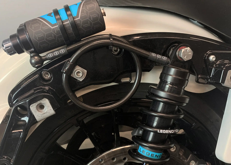 Harley-Davidson FLTRXSTSE 1977 Road Glide ST CVO 121 [2025] - REVO ARC Remote Reservoir External Mount - Image 4