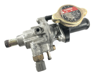 Honda VTX 1800 SC46 [2004] - Raccordement liquide de refroidissement du distributeur d'eau de refroidissement du thermostat