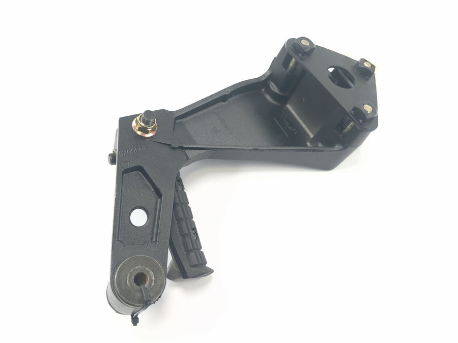 Triumph Daytona 1200 T300D [1994] - Pillion footrest footrest holder right footrest