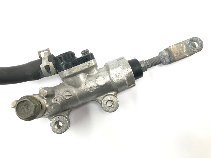 Suzuki GSX R 1000 WVBZ K3 [2003] - Rear brake pump brake cylinder