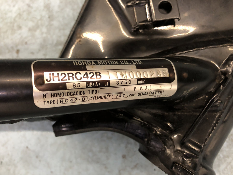 Honda CB 750 RC42 [1996] - Cadre avec papiers