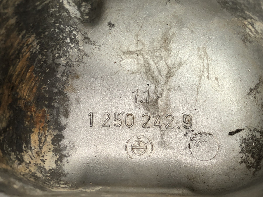 BMW R 75/5 [1973] - couvercle de soupape à gauche