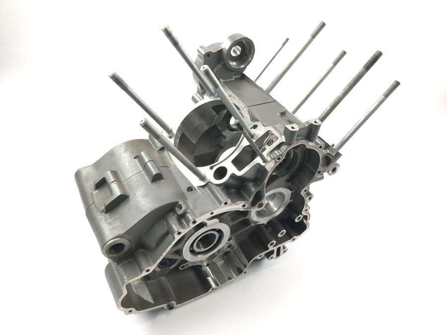 KTM 950 Adventure LC8 [2004] - engine housing engine block crankcase empty housing