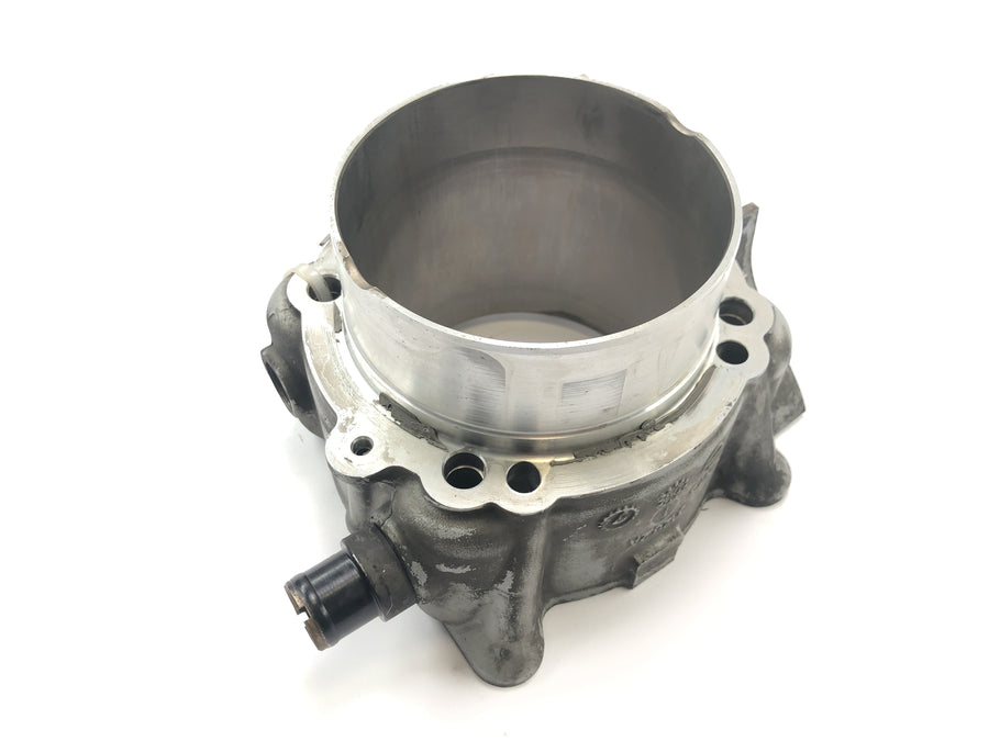 Ducati Multistrada 1200 S Touring [2009] - cylindre avec piston à l'avant