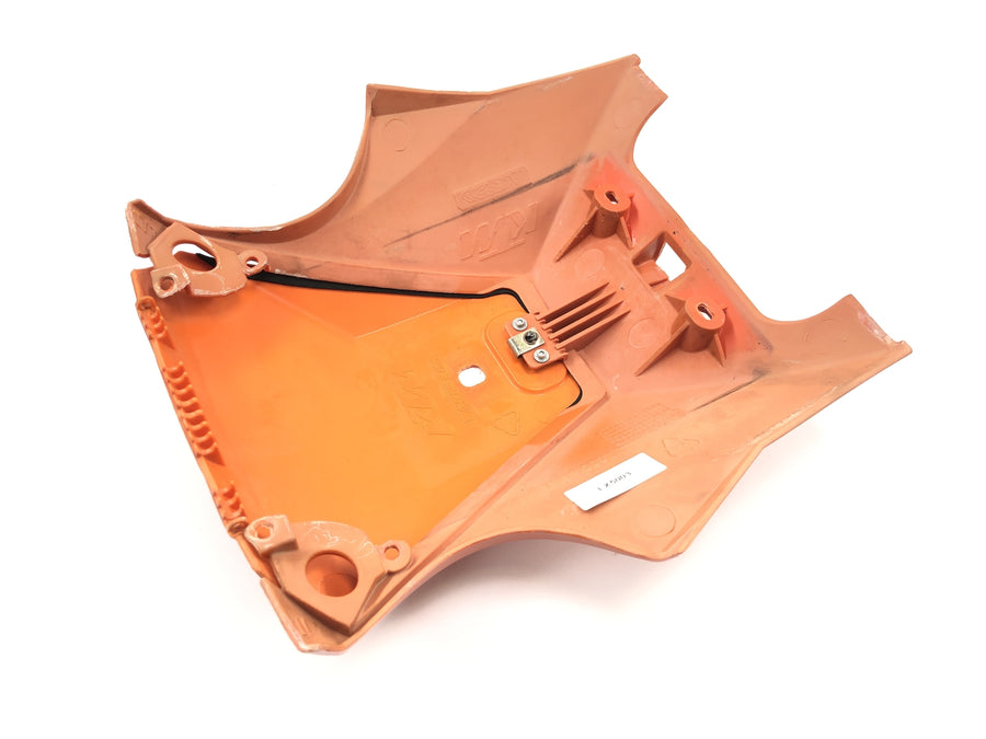 KTM 950 Adventure LC8 [2004] - Tank cover fairing storage compartment
