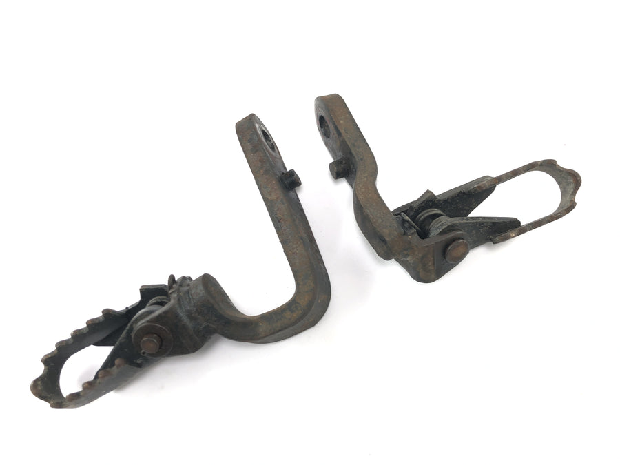 Honda XL 250 R MD03 [1993] - Footrest driver footrests foldable pair at the front