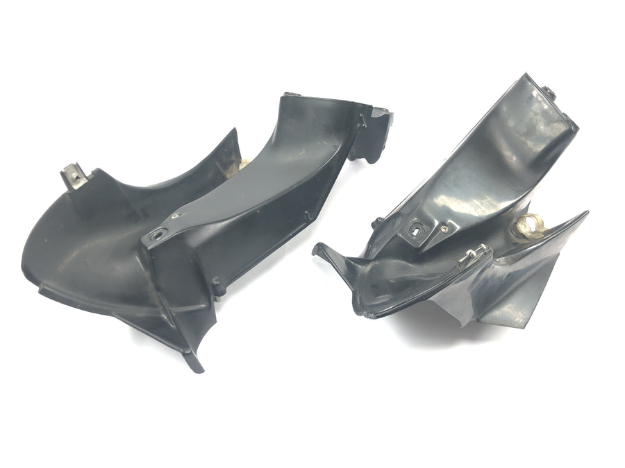 Aprilia Mille RSV 1000 ME [1999] - Air intake air duct fairing at the front