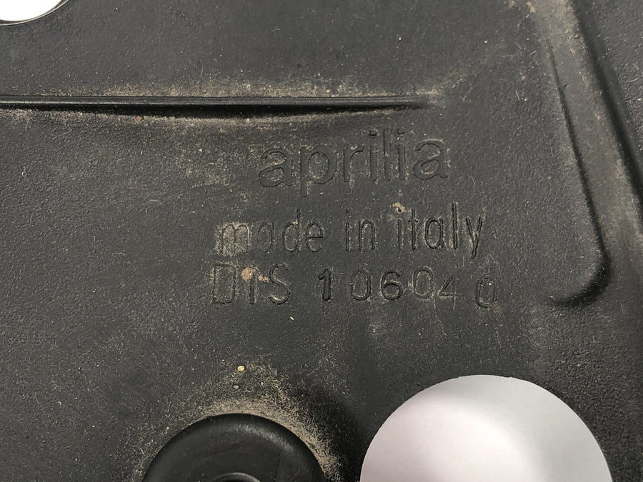 Aprilia RSV 1000 R [2004] - Cache pont de fourche inférieur