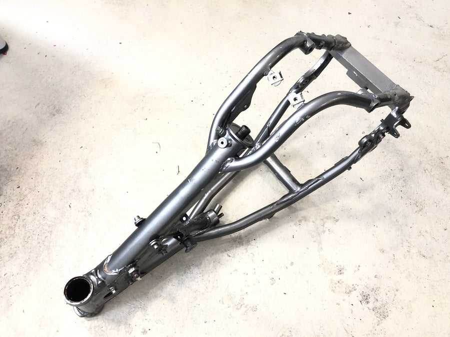 KTM LC4 DUKE 620 E [1996] - Cadre avec papiers