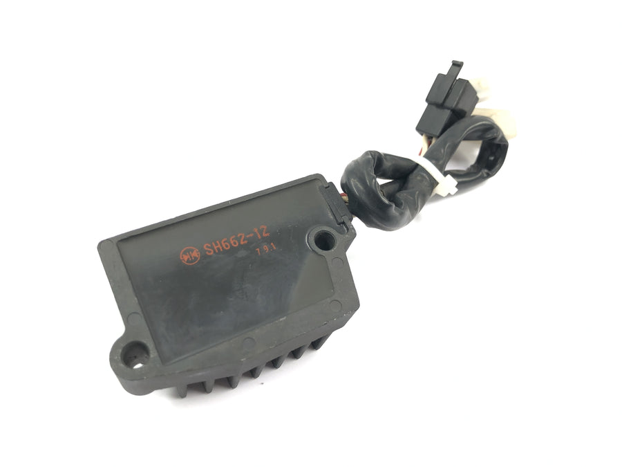 Yamaha V Max 1200 2LT [1998] - Voltage regulator rectifier regulator charge controller
