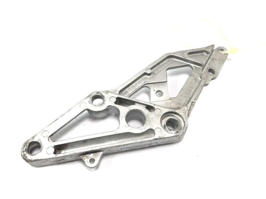 Suzuki GSX-R 1100 W GU75 C [1994] - Support de plaque repose-pieds droit