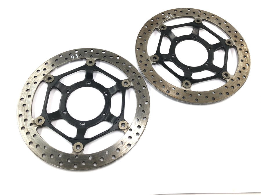 Honda CBR 1000 RR SC59 [2008] - Paire de Disques de Frein Avant 4,3 x 320 mm
