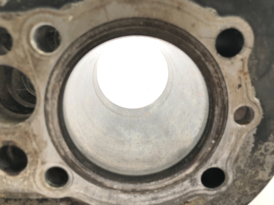 Kawasaki W 650 EJ650A [1999] - cylinder with piston