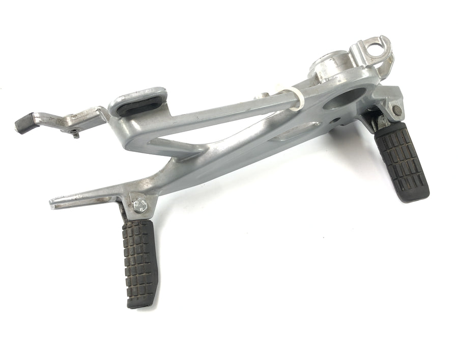 Honda SLR 650 RD09 [1997] - Système de repose-pied sur le support de repose-pieds droit